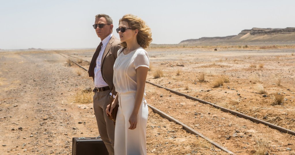 In Spectre, why did Madeleine Swann try to leave James Bond?