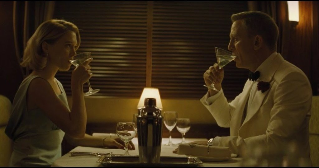 Narrative Question Sam Mendes In Spectre, why does it take such a short amount of time for Madeleine to fall in love with James Bond?