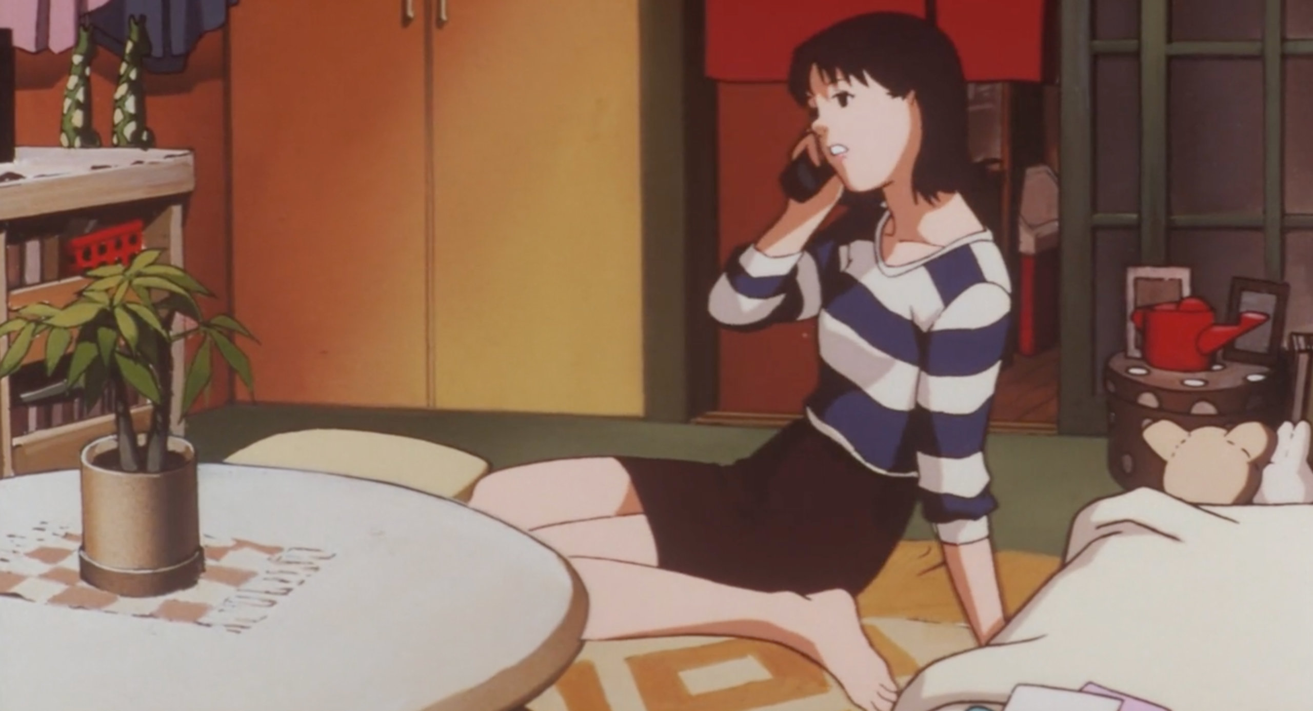 Mima talks to her mom on the phone in Perfect Blue